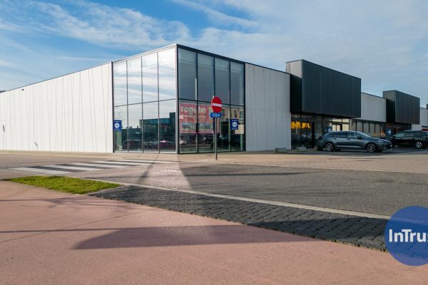 Te Huur: Pelt – Retail
